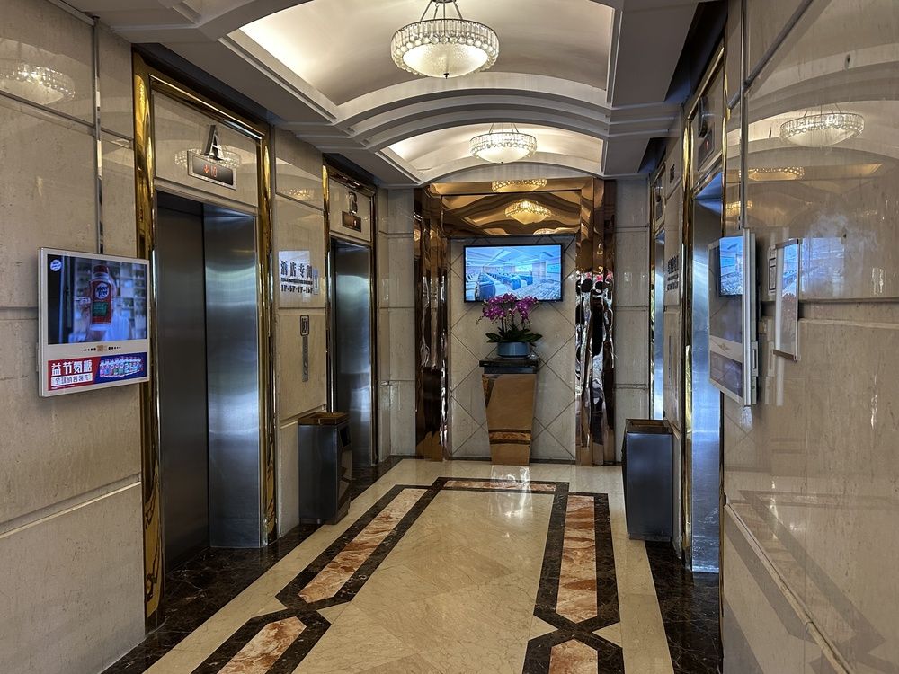 电梯厅1